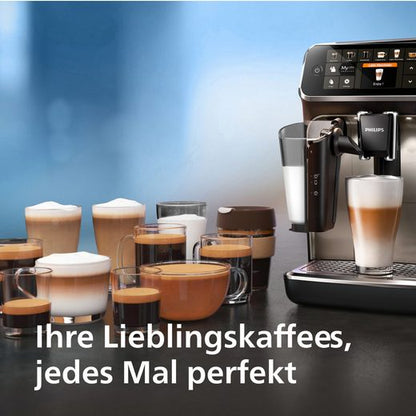 PHILIPS Kaffeevollautomat 5400 Series EP5447/90 LatteGo 12 Kaffeespezialitäten und 4 Benutzerprofilen
